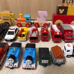 トミカ　ミニカー　トーマスの画像
