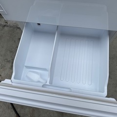 🉐AB21⭐️最新モデル★2023年製美品★シャープ　冷蔵庫　自動製氷　ガラス扉　大型　3ドアの画像