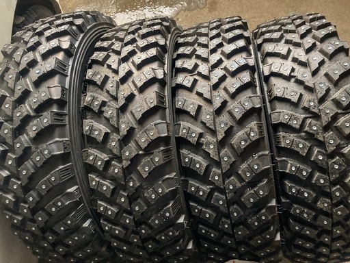 売約　バックオーダーは可能です。最強スパイクタイヤ YOKOHAMA ジオランダー 195R16C  4本 トラックピン カップ スノートライアル 氷上性能ナンバーワン
