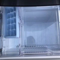 冷蔵庫【配達無料お届け設置出来ます💫都内近郊🚚】✨信頼の三菱製✨146ℓ容量✨2025年新品購入品✨除菌クリーニング済の超極美品✨他にも冷蔵庫.洗濯機.電子レンジ.オーブン電子レンジ.炊飯器.テーブル&椅子.机&チェアー.ベット&マットレス.ドレッサーなど多種多様な美品が有ります✨お気軽にお問い合わせ下さい💫の画像