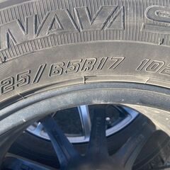 ⑤ ミニバン・SUVなんでも使えます‼️スタッドレス 225/65R17 東北東北6県無料配送対応‼️爆安‼️最終値下げ‼️超超超バリ溝❗ 国産タイヤ‼️ アルミ付き 国産 タイヤ !!　スタッドレスの画像