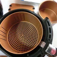 ◍ノンフライヤー（Powerマジックフライヤー）🔵液晶タッチパネル（温度、時間確認済）高さ約３３cm、ティッシュとメジャー比較用です◍未使用保管品、説明書とレシピ付き。◍特に目立ちませんが保管による極小傷は有り）投稿にあたり電源と熱くなるのを確認済、画像の物のみ、★お手数をおかけしますプロフィール必読ですの画像