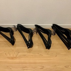 業務用ハンガー40本の画像