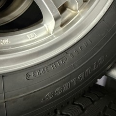 ハイエース用　スタッドレスタイヤ　アルミセット　バリ山の画像
