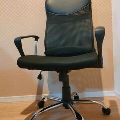 【急募※掲載本日12/12まで】デスクチェアの画像
