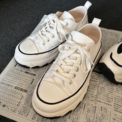 靴 スニーカー の画像