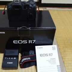 CannonミラーレスカメラR7の画像