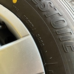 スタッドレスタイヤ　ブリヂストン　ハイエース用　バリ山！の画像