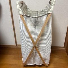 無印良品　洗濯カゴ　ランドリーバスケットの画像