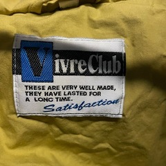 VivreClub イエロー ノースリーブベストの画像