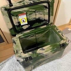 キャンプ　クーラーボックス　iceage アイスエイジクーラー　20qtの画像