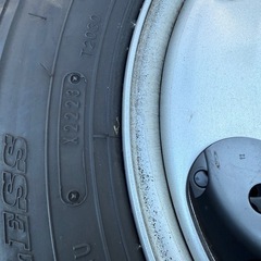 ダイナ用　スタッドレスタイヤホイールセット　バリ山の画像