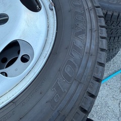 ダイナ用　スタッドレスタイヤホイールセット　バリ山の画像