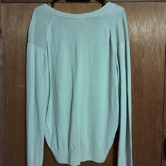 MAISON KITSUNE Vネックカーディガンの画像