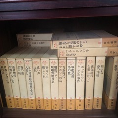⭐️無料🤲　本や本棚です‼️の画像