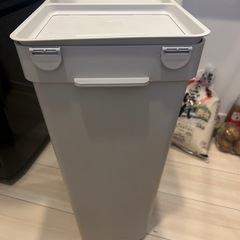 35L IKEAゴミ箱の画像