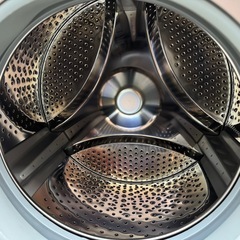 🉐AB30⭐️最新モデル★2025年製美品★シャープ　ドラム式洗濯機　7KG 熱乾燥　一人暮らしの画像