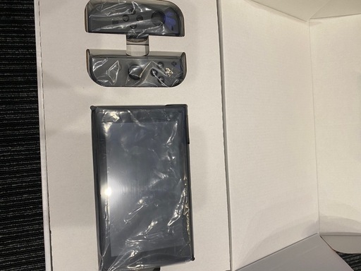 【中古・美品】Nintendo Switch 本体
