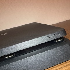 【完品】PlayStation 4 CUH-2200B 1TB おまけソフト付きの画像