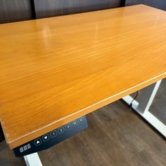 サンワダイレクト 昇降デスク 電動 スタンディングデスク PC x 無印の天板の画像