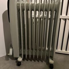 【美品】デロンギ オイルヒーター H771015EFSN-BKの画像