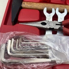 工具　マルチツールセット　プライヤー/ソケットレンチ/ラジオペンチ/金切ノコ等　非対面取引可能の画像