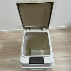 【美品】アスベル ゴミ箱 密閉プッシュペール 20L（ベージュ）の画像