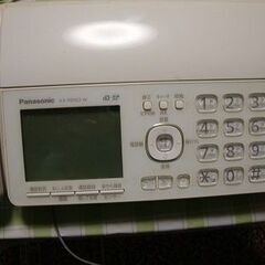 電話FAX機能と無線子機付き。;Panasonic KX-PD502の画像