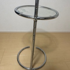 スケルトンサイドテーブルの画像