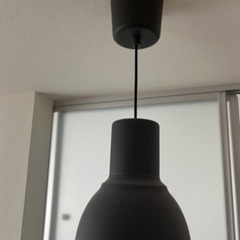 IKEA ペンダントライト　ランプ　ヘクタル黒の画像