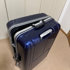 mosliteスーツケース　78cm×53cm×33cmの画像