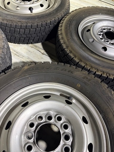 145/80R12 74Q
