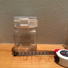 【商談中】ニトリ　ワンプッシュキャニスターの画像