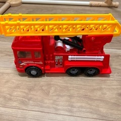 大きい　消防車 の画像