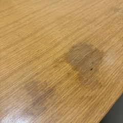 ダイニングテーブル　4人掛け　椅子2脚付きの画像