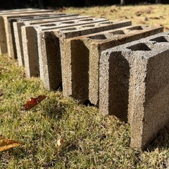 ガーデニングに！コンクリートブロックの画像