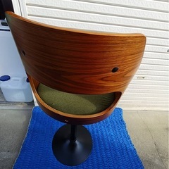 カウンターチェアの画像