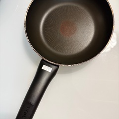 【T-fal（ティファール）フライパン 20cm,28cm】の画像