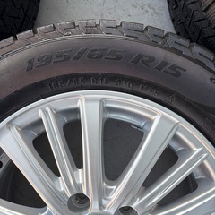 スタッドレスタイヤホイールセットの画像