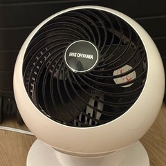 空気家電3点 (除湿機/加湿器/扇風機)の画像