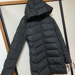 UNIQLO ユニクロ ストレッチダウンコート Mの画像