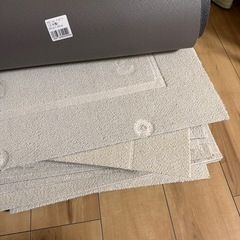 日本製タイルカーペット　アイボリー　５０×５０ｃｍの画像