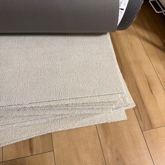 日本製タイルカーペット　アイボリー　５０×５０ｃｍの画像