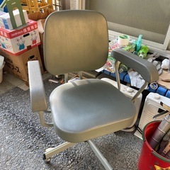 ロッカーと事務椅子のセット まとめ売りの画像