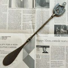 未使用新品　 BRASS　真鍮古色　靴べら　イタリア製　蹄鉄デザイン　百合デザイン　シューホーンの画像