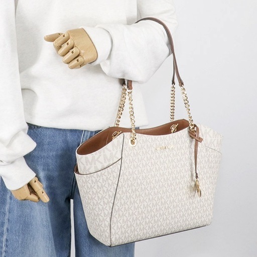 MICHAEL KORS ブランドのレディース ハンドバッグ。