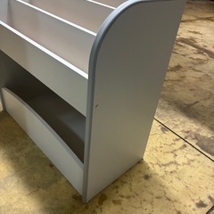 おもちゃ収納　本棚の画像