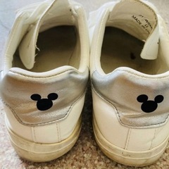 スニーカー　ミッキー　24.5センチの画像