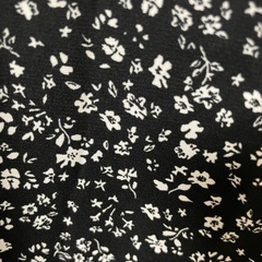 花柄襟フリルブラウスの画像