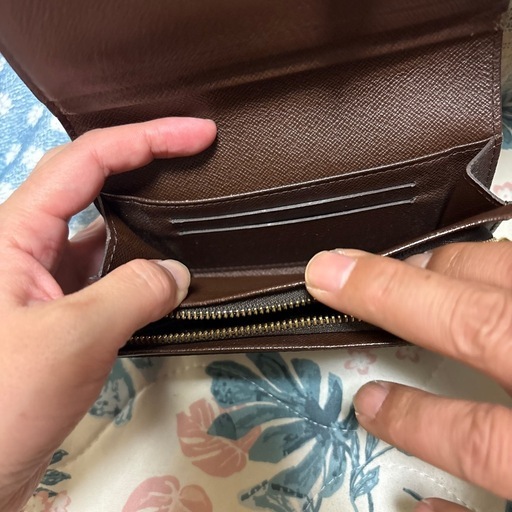 ルイヴィトンダミエ財布